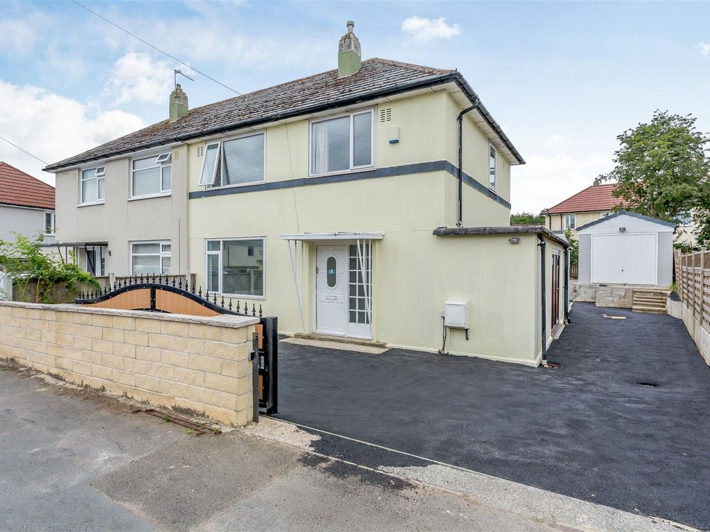 3 bed semidetached house for sale in Raynel Mount, Leeds LS16 Zoopla