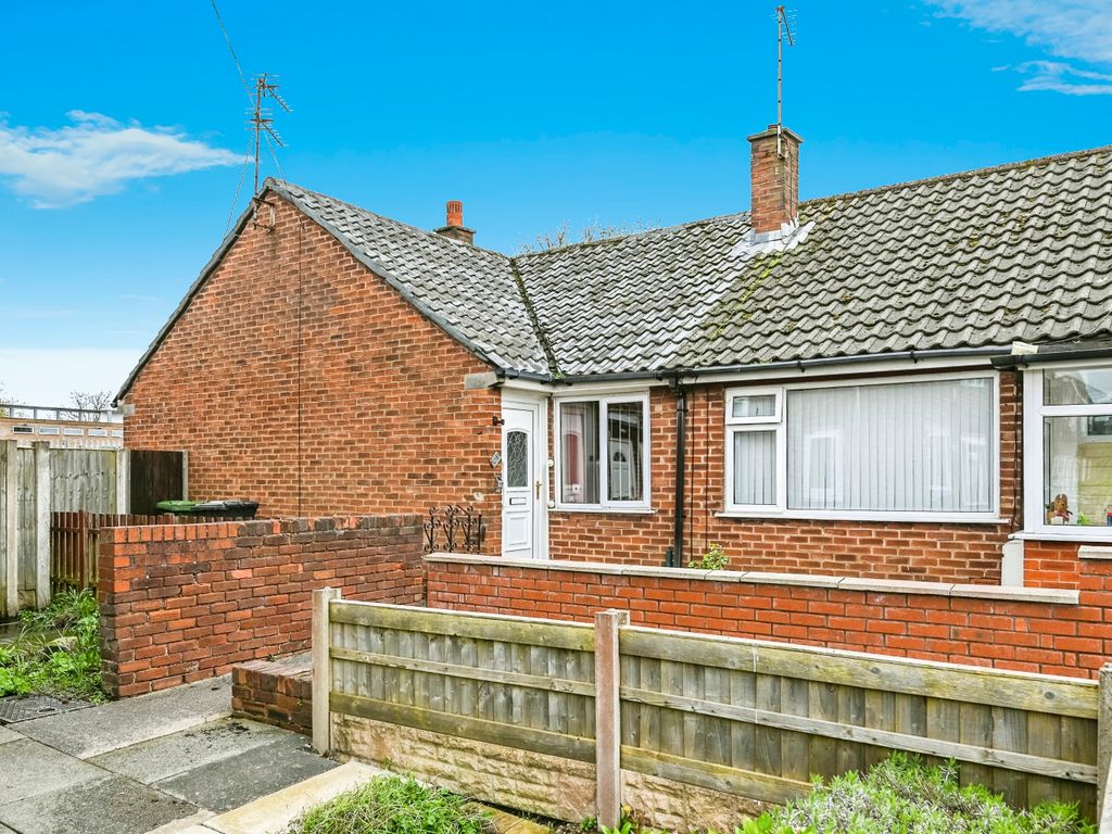 2 bed bungalow for sale in Coppull Road, Liverpool, Merseyside L31, £