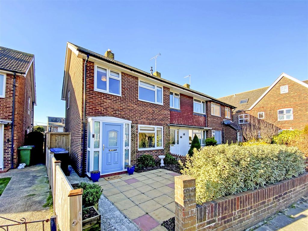 3 bed end terrace house for sale in Sussex Street, Wick, Littlehampton BN17, £275,000 Zoopla