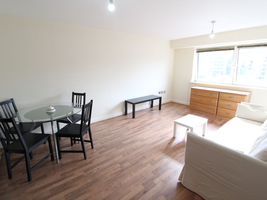 2 bed flat to rent in Royal Plaza, Eldon Street, Sheffield S1, £1,300
