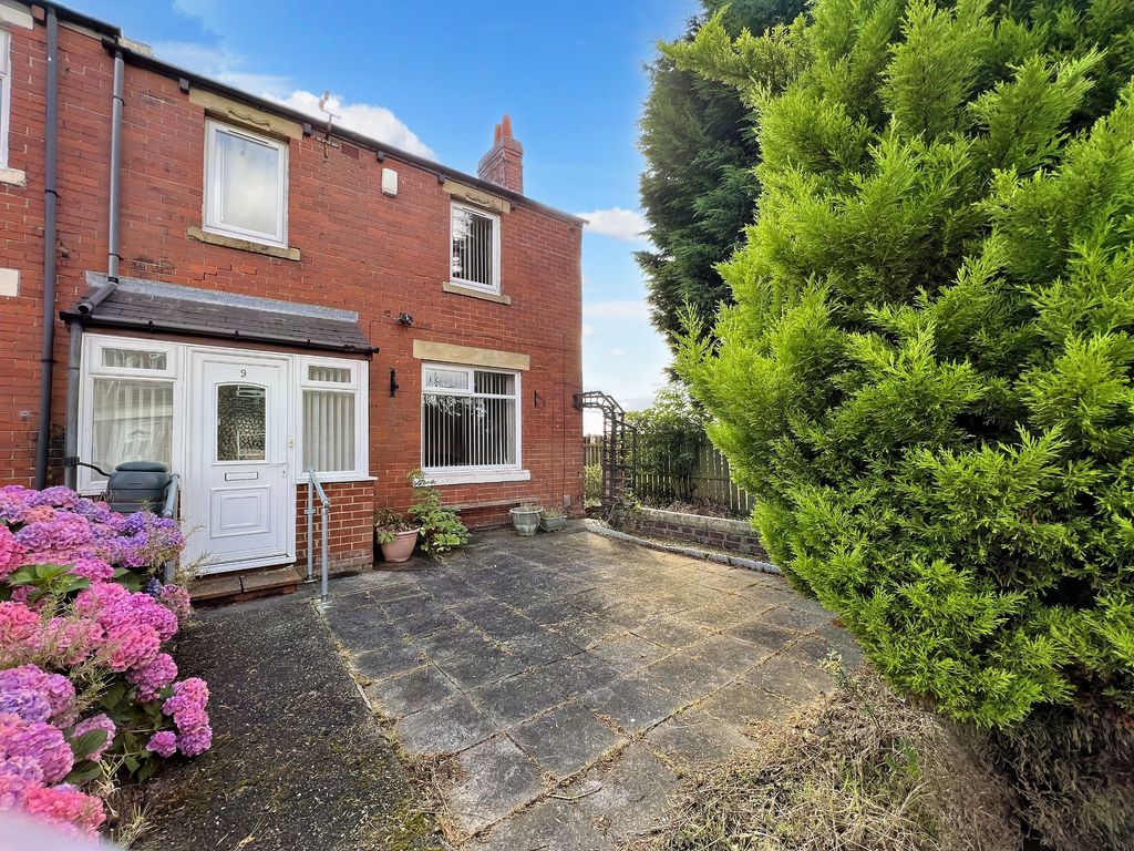 2 bed terraced house for sale in West Avenue, Forest Hall, Newcastle