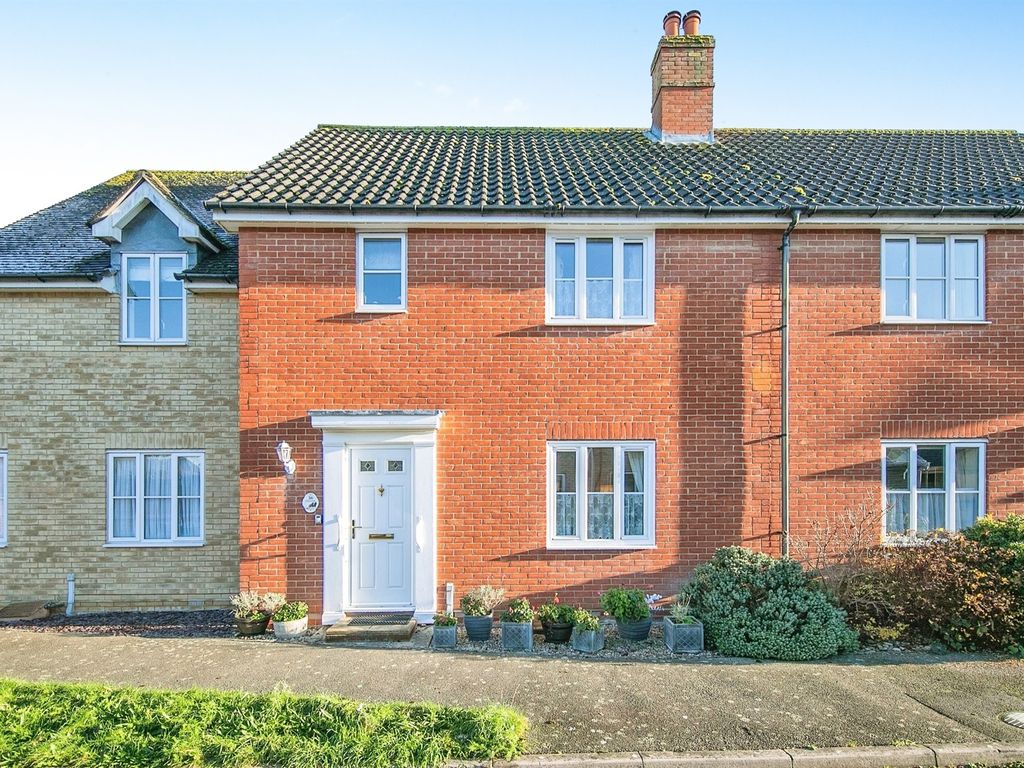 3 bed terraced house for sale in Meadow Lane, Sudbury CO10, £350,000