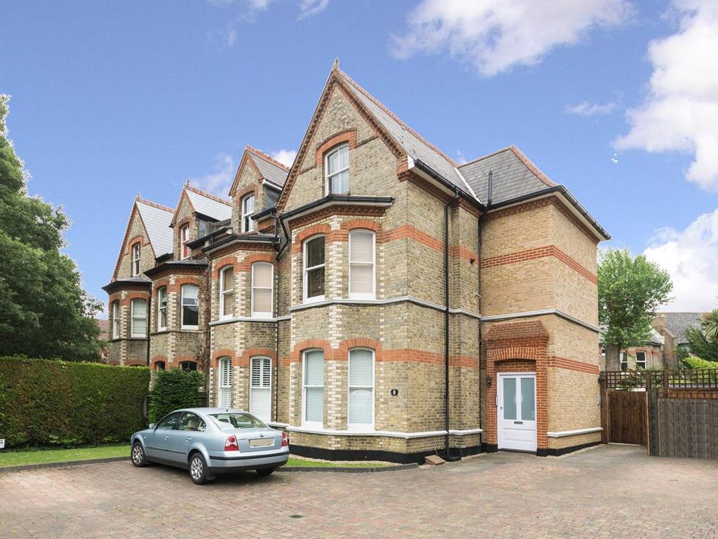 1 bed flat to rent in Surbiton Hill Park, Surbiton KT5 Zoopla