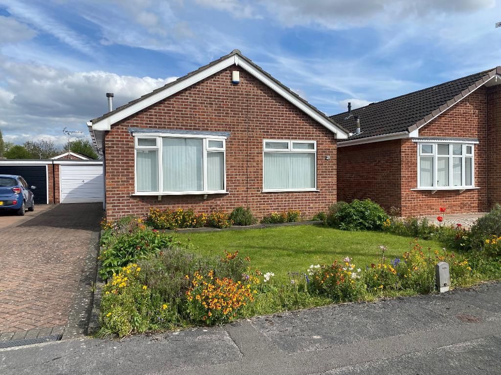 2 bed detached bungalow for sale in Yewtree Drive, Maplewood Avenue