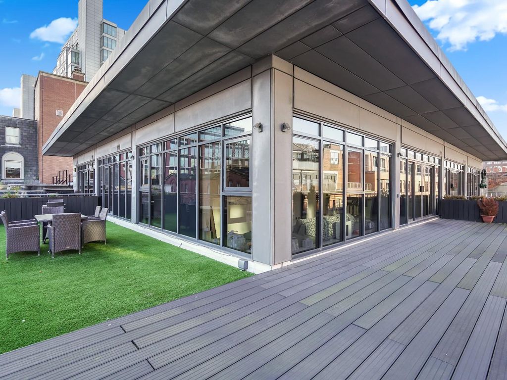 York Place, Leeds LS1