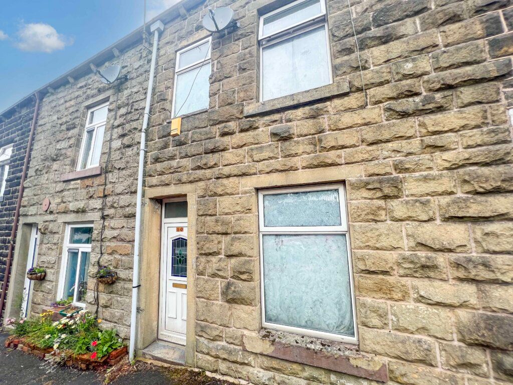 3 bed terraced house for sale in Cowtoot Lane, Bacup, Rossendale OL13
