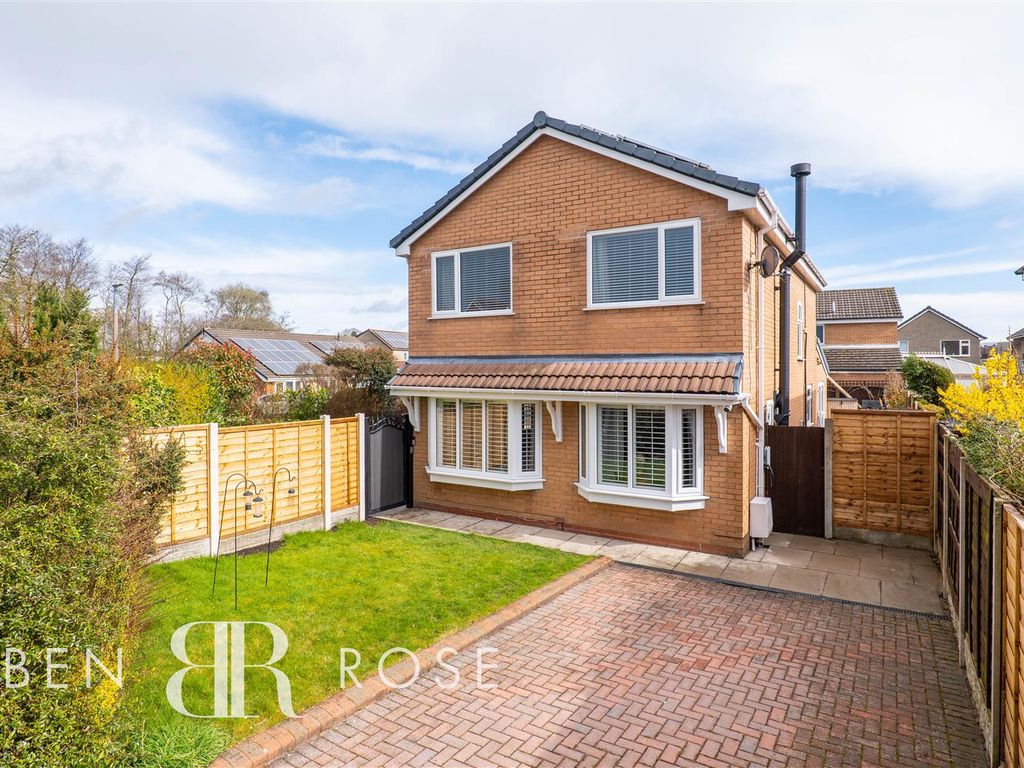4 bed detached house for sale in Mountain Road, Coppull, Chorley PR7