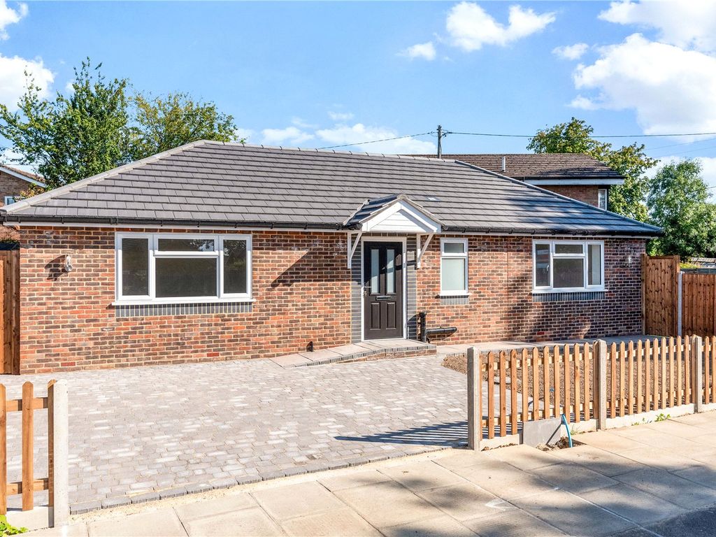 New home, 3 bed bungalow for sale in Edward Road, Biggin Hill