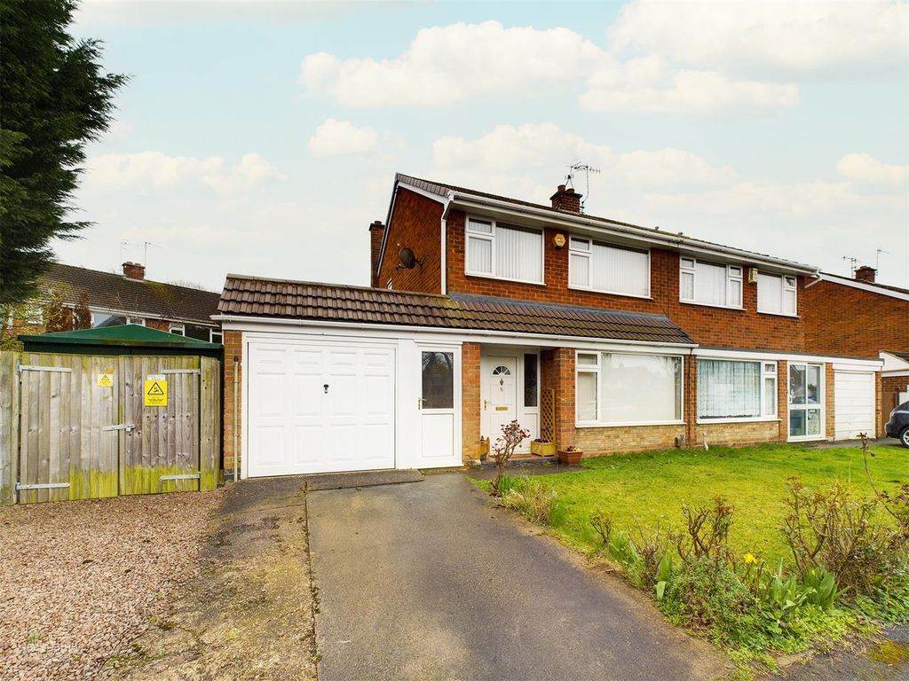 3 bed semidetached house for sale in Manthorpe Crescent, Mapperley