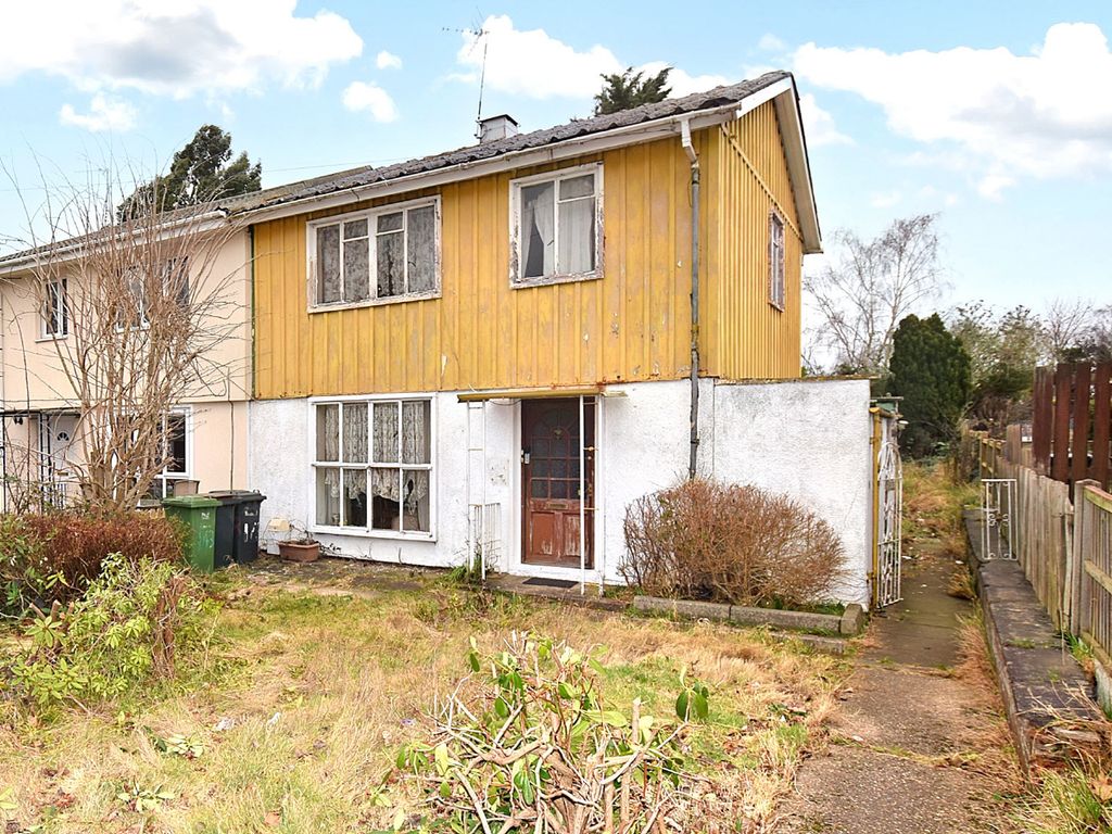 3 bed semidetached house for sale in Greenmoor Road, Nuneaton CV10, £