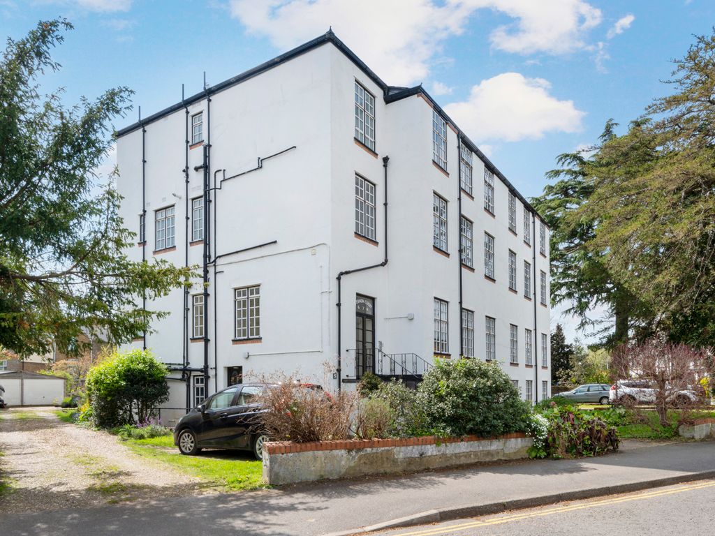 3 bed flat for sale in Berrylands Road, Surbiton KT5 Zoopla