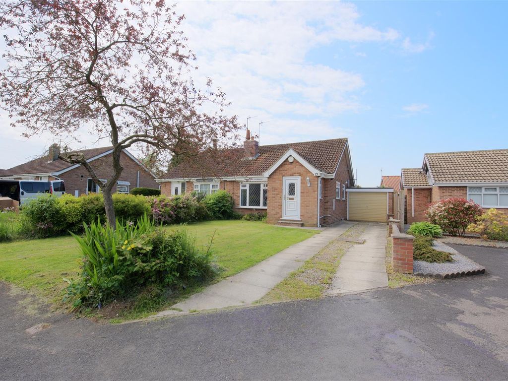 2 bed semidetached bungalow to rent in Daneswell Close, Stamford Bridge, York YO41 Zoopla