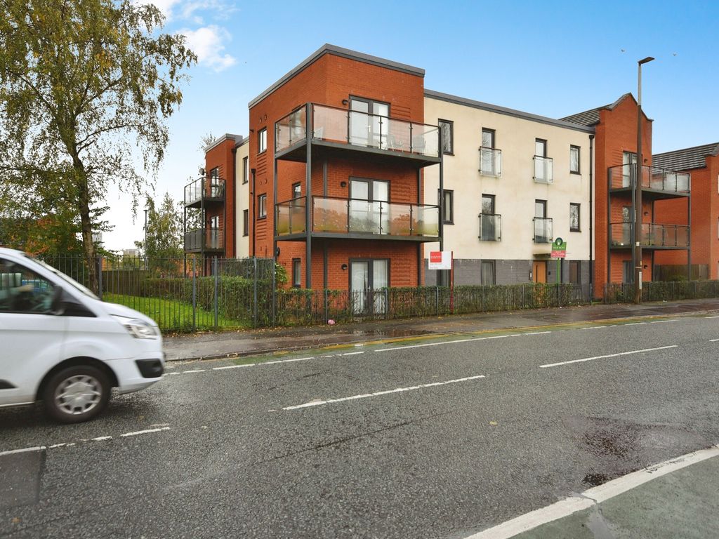 2 bed flat for sale in Liverpool Street, Salford, Greater Manchester M6