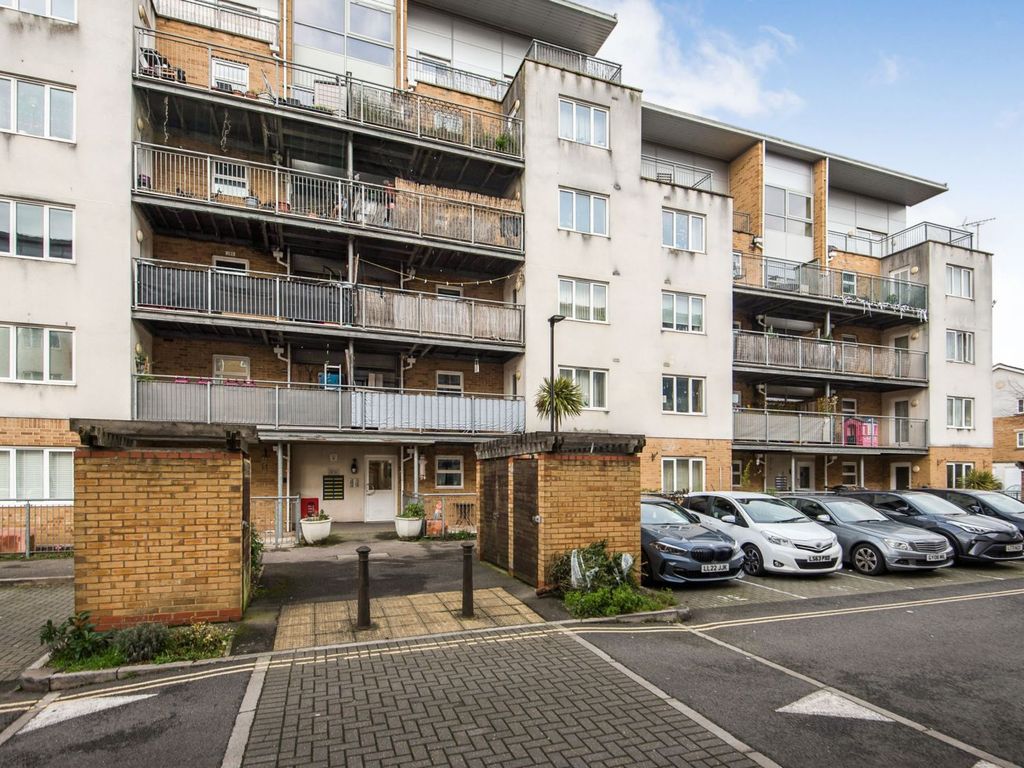 2 bed flat for sale in Primrose Place, Isleworth TW7 Zoopla