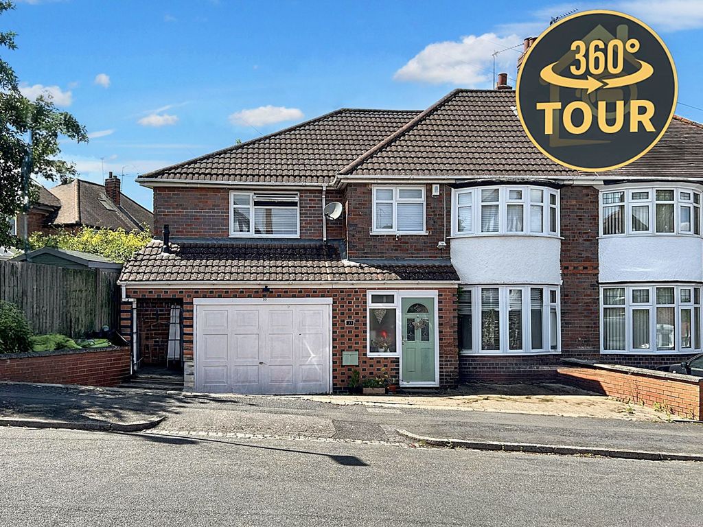 4 bed semidetached house for sale in Kingswood Avenue, Leicester LE3