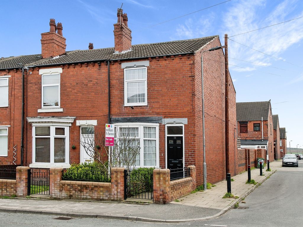 3 bed end terrace house for sale in Westfield Lane, South Elmsall