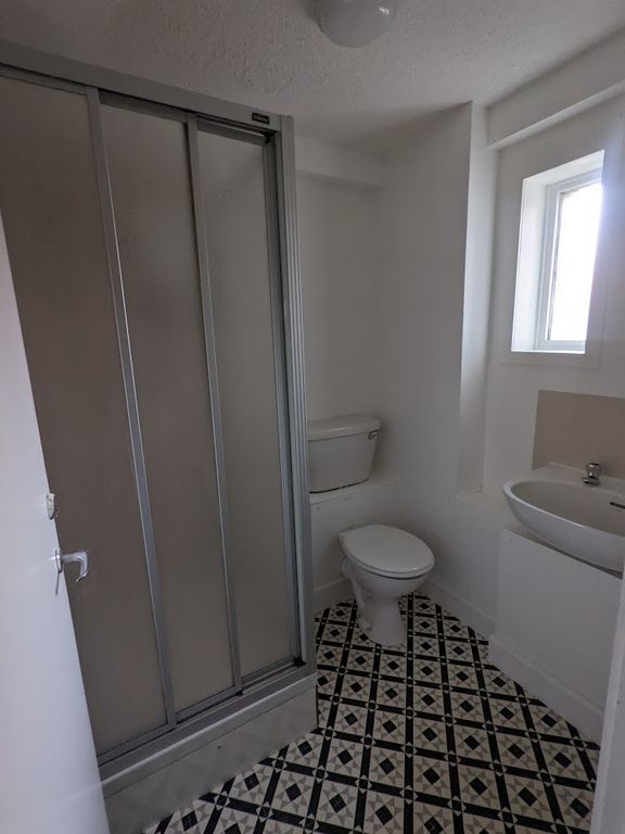 1 bed flat to rent in Red Admiral Court, Whitfield, Dundee DD4, £450