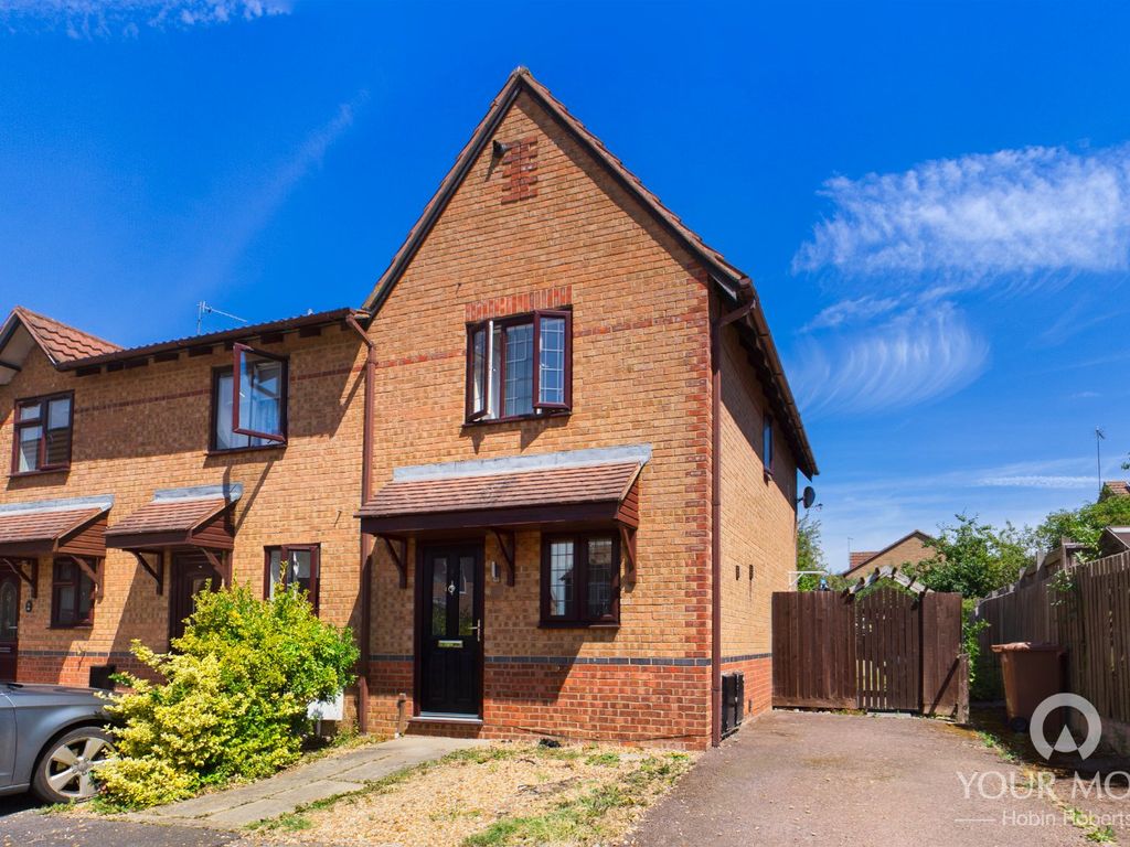 2 bed end terrace house for sale in Marseilles Close, Duston