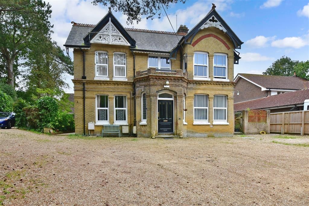 2 bed flat for sale in Victoria Avenue, Shanklin, Isle Of Wight PO37, £