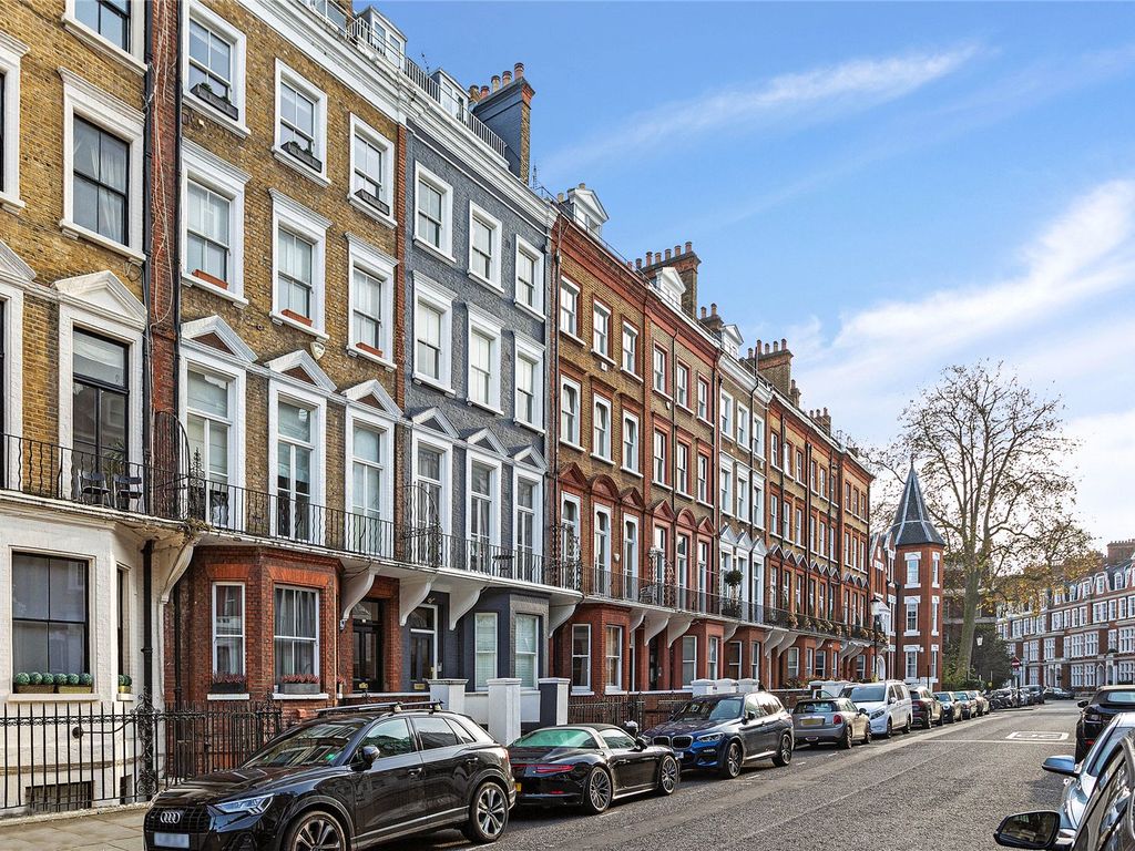 Roland Gardens, South Kensington, London SW7