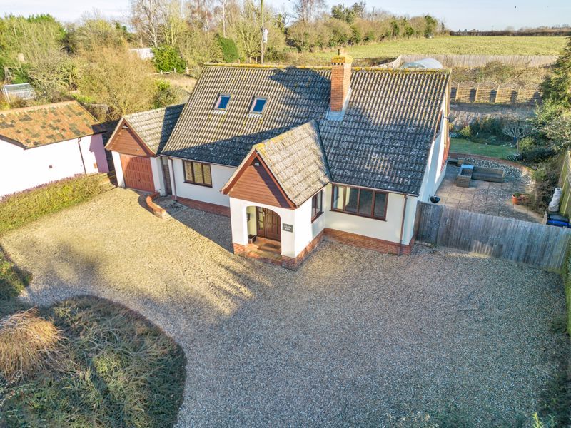 4 bed detached house for sale in Fen Road, Pakenham, Bury St. Edmunds