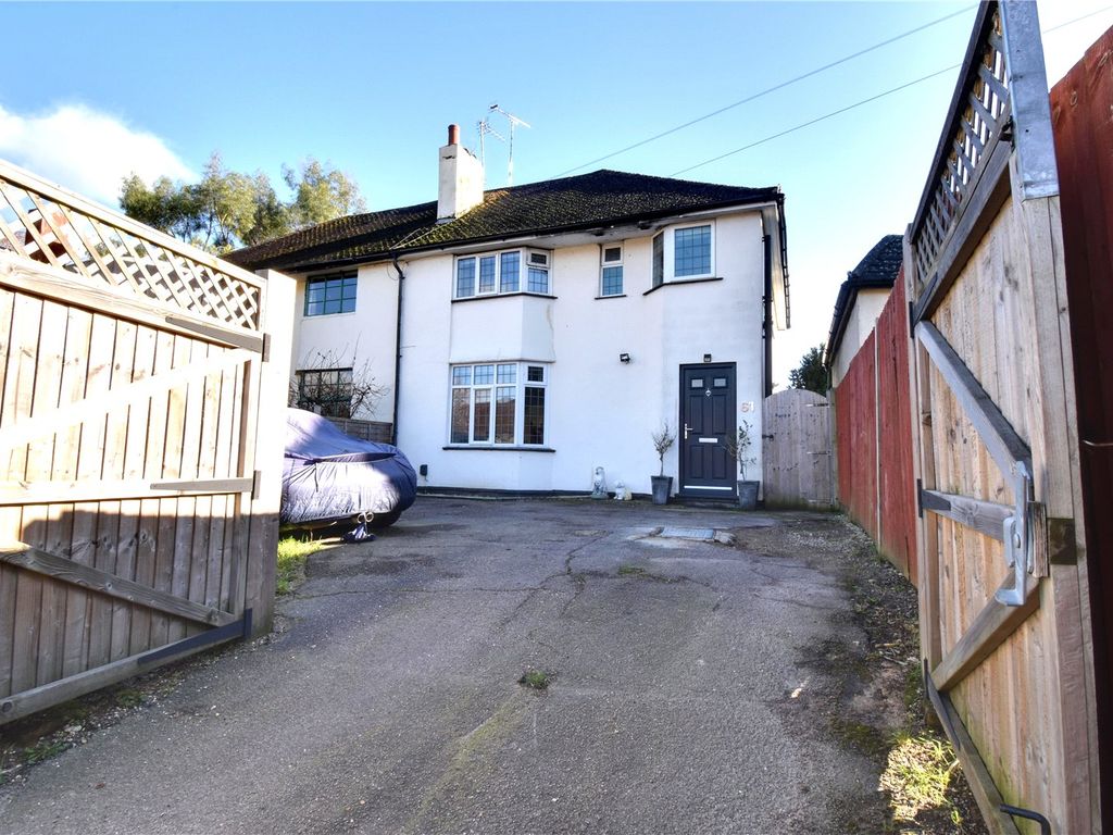 3 bed semidetached house for sale in Gills Hill Lane, Radlett