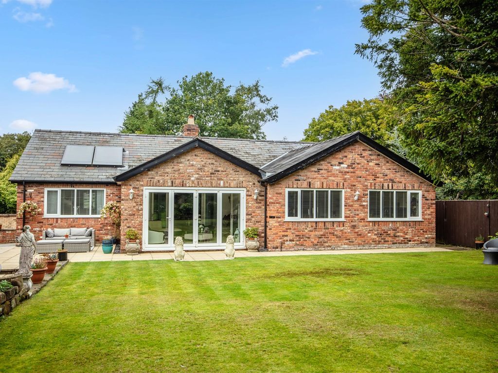 4 bed detached bungalow for sale in Eagle Brow, Lymm WA13, £1,150,000