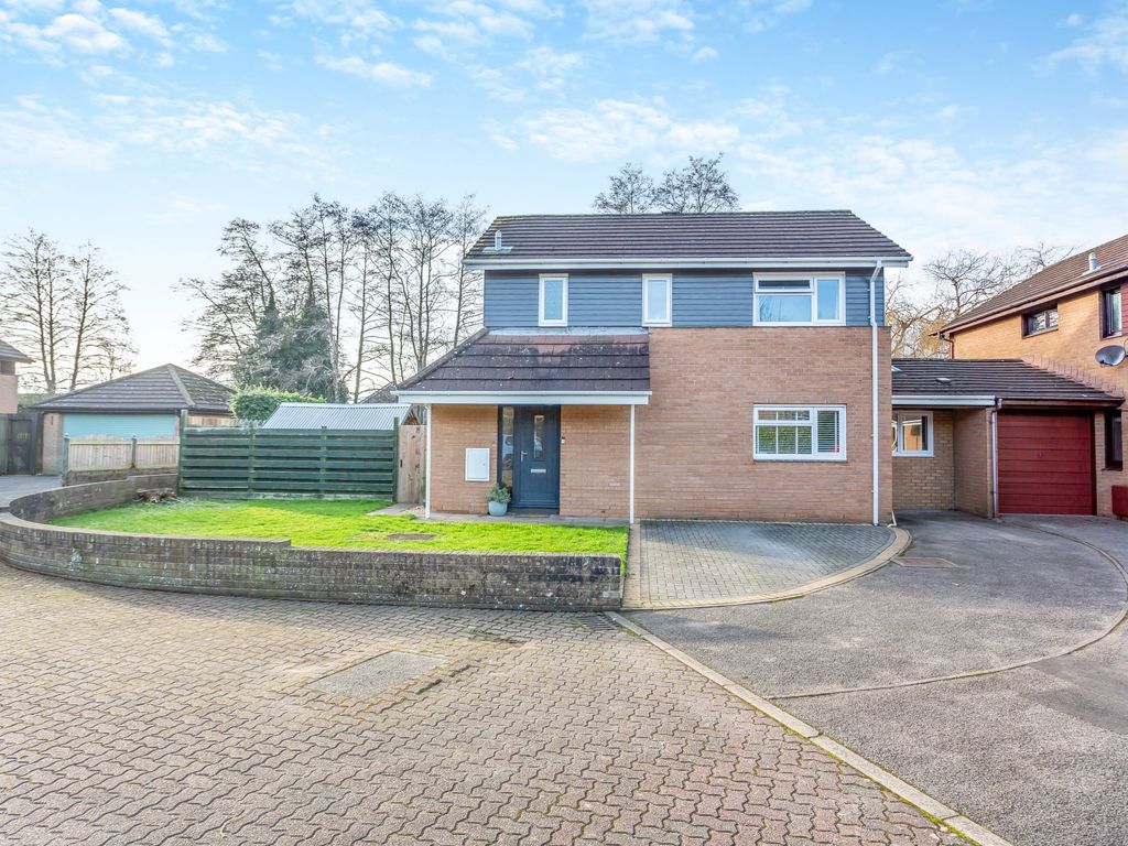 3 bed detached house for sale in Millfield Park, Undy, Caldicot