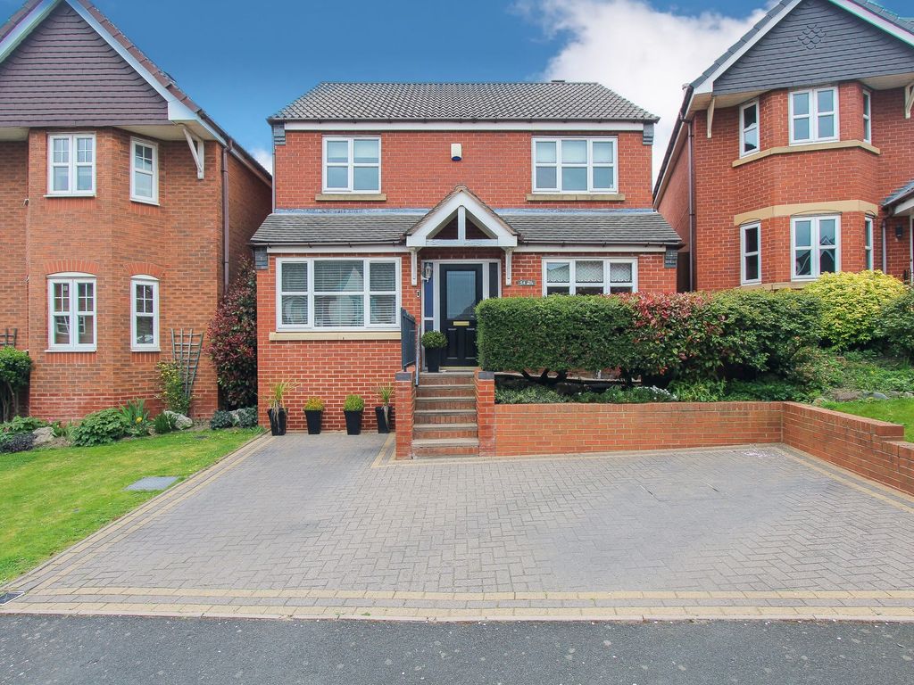 4 bed detached house for sale in Peel Drive, Wilnecote, Tamworth B77