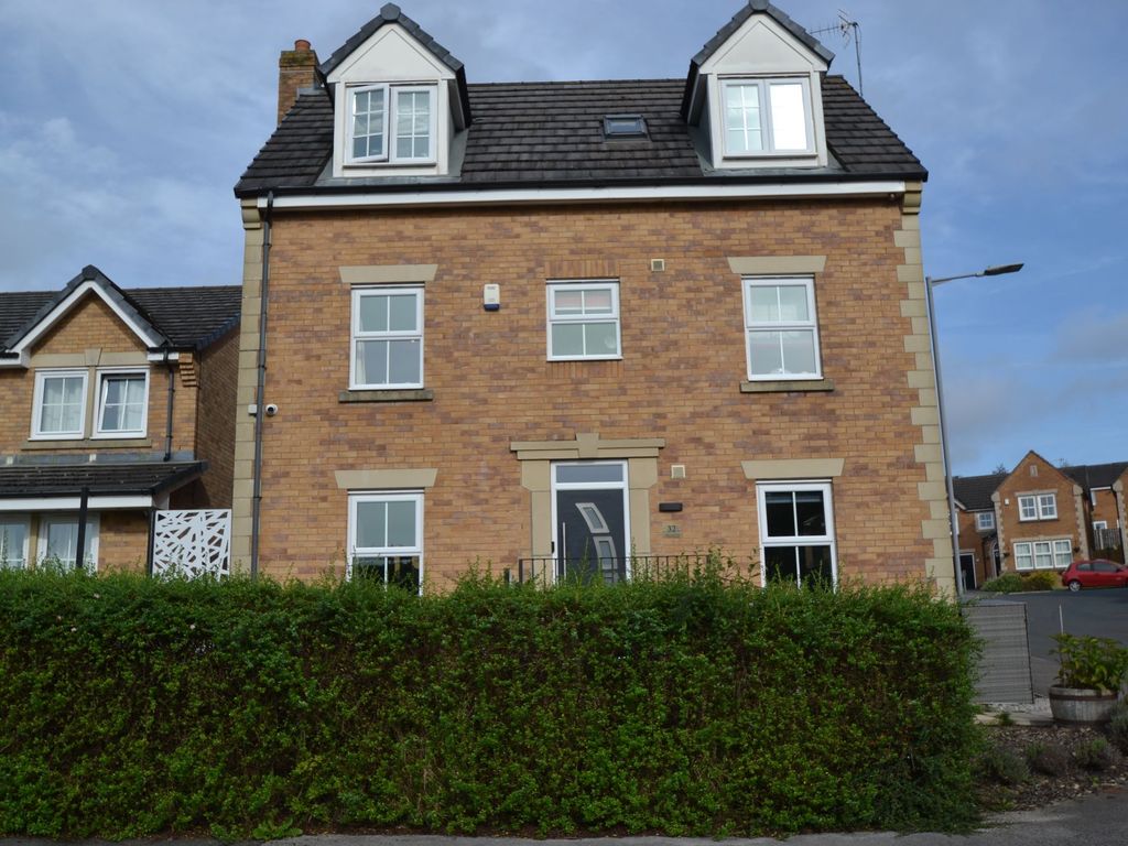 5 bed detached house for sale in Calderwood Close, Wrose, Shipley BD18