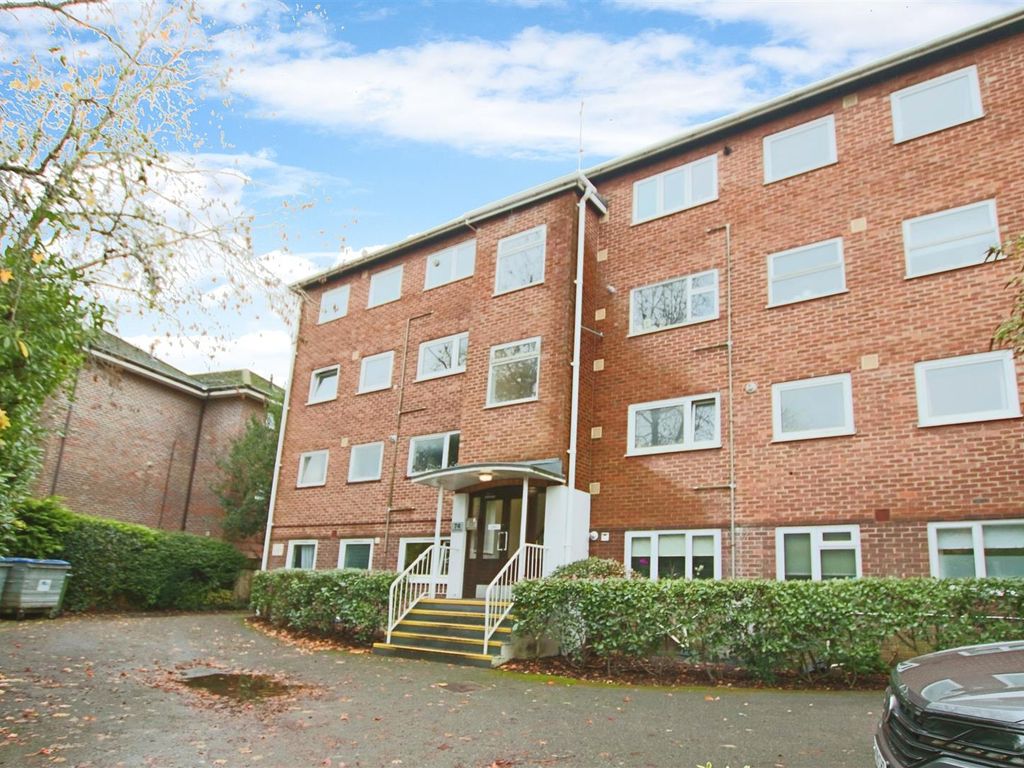 2 bed flat for sale in Oakley Road, Southampton SO16, £100,000 Zoopla