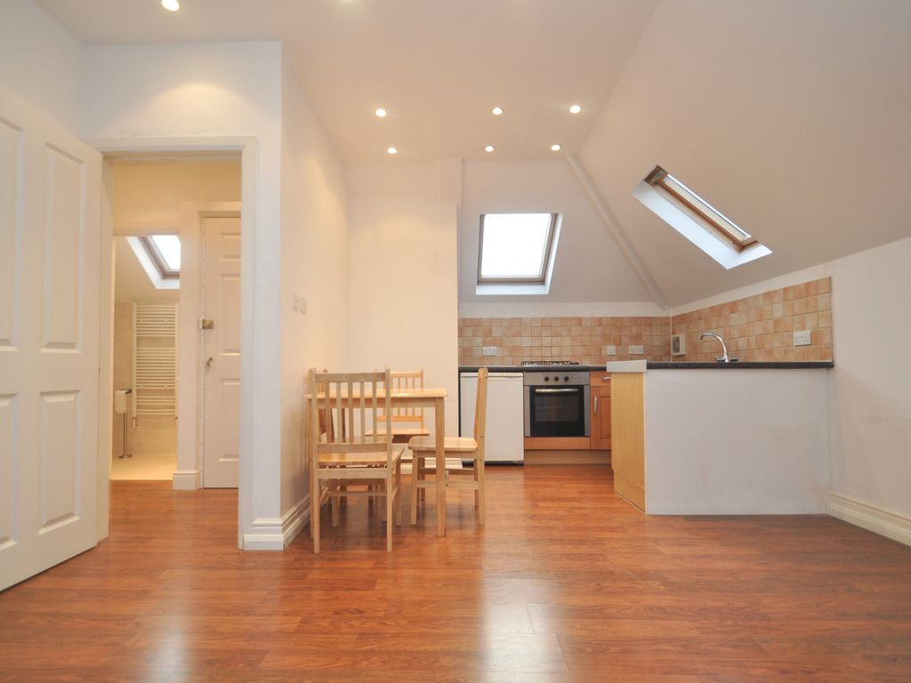 1 bed flat to rent in Wolverton Gardens, London W5, £1,575 pcm Zoopla