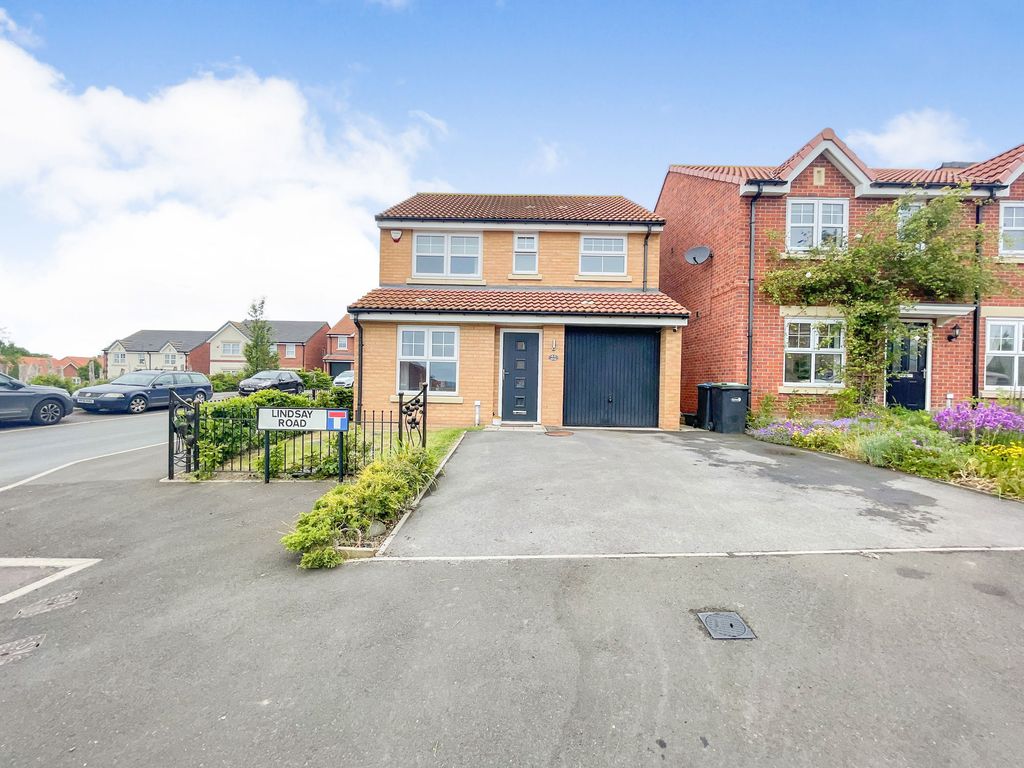 3 bed detached house for sale in Lindsay Road, Ushaw Moor, Durham DH7