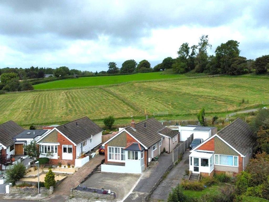 2 bed detached bungalow for sale in Church View, Llanblethian