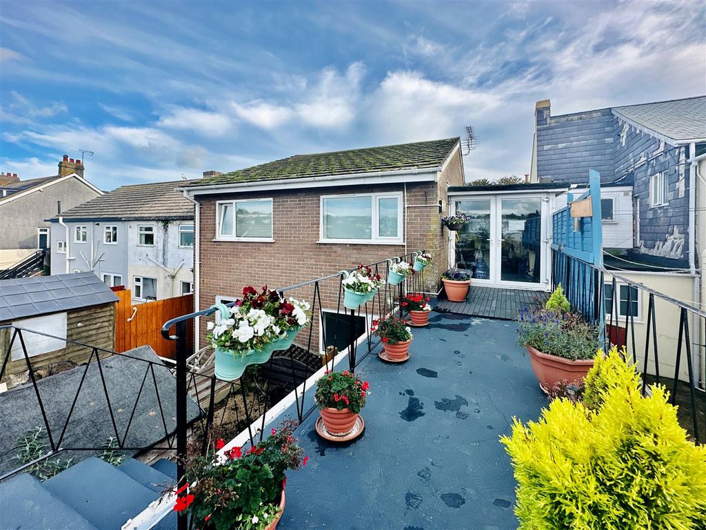 2 bed flat for sale in Drew Street, St Mary's, Brixham TQ5 Zoopla