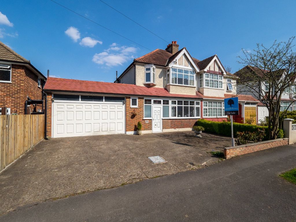 3 bed semidetached house for sale in Lavender Avenue, Worcester Park KT4 Zoopla