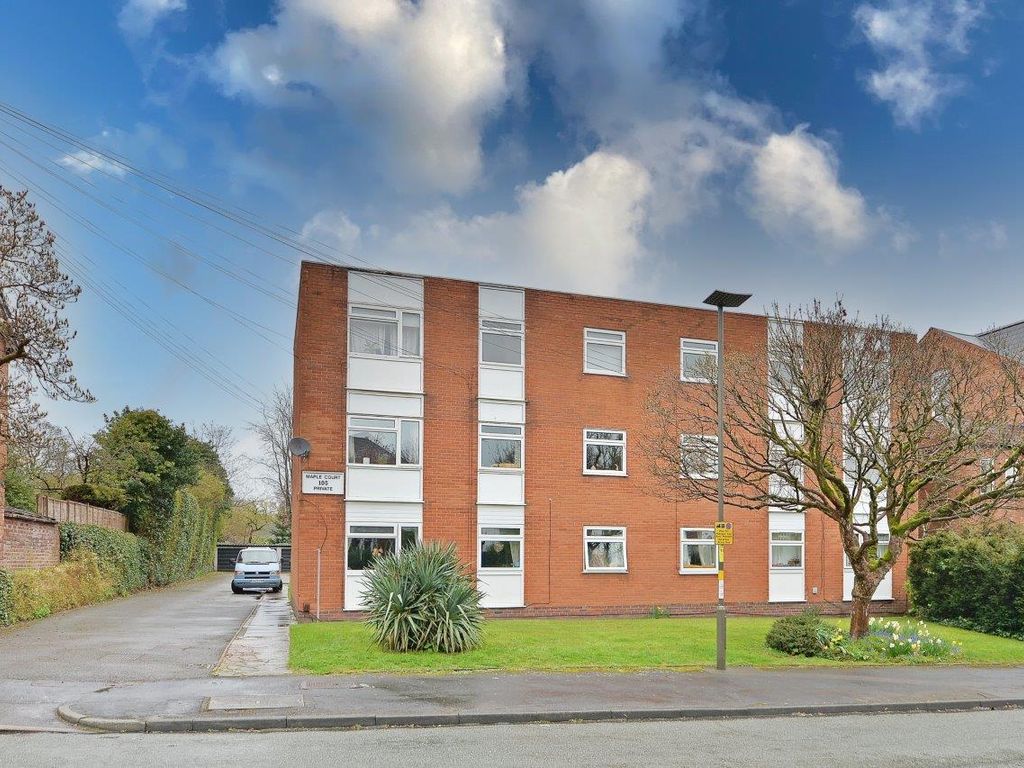 2 bed flat to rent in Wentworth Road, Harborne, Birmingham B17, £1,100