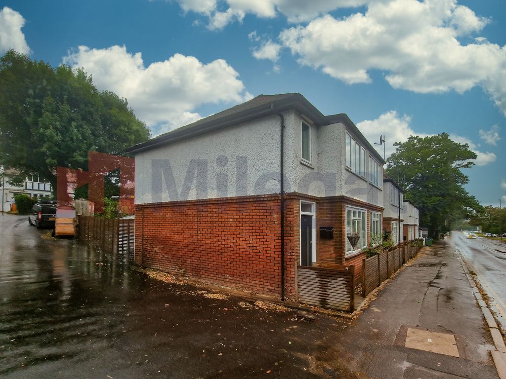 2 bed semidetached house to rent in Portsmouth Road, Cobham KT11, £