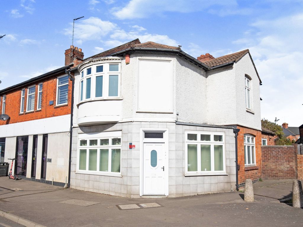 4 bed end terrace house for sale in Weedon Road, Northampton NN5 Zoopla