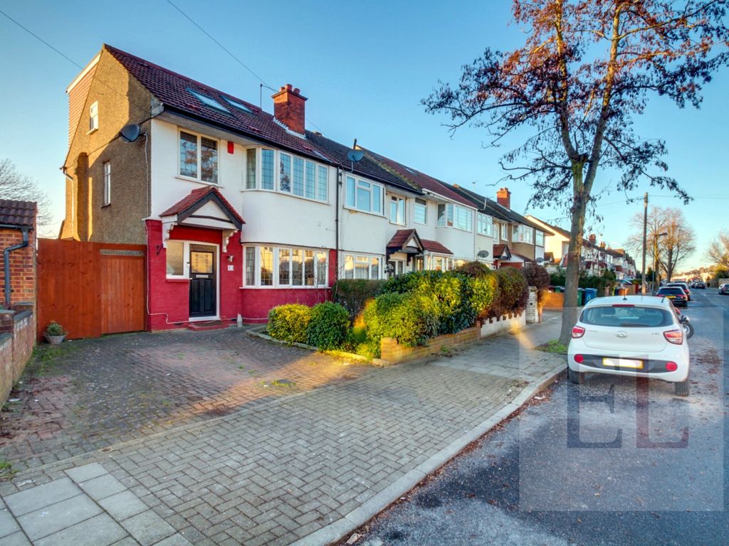 4 bed end terrace house for sale in Torbay Road, Harrow HA2, £580,000