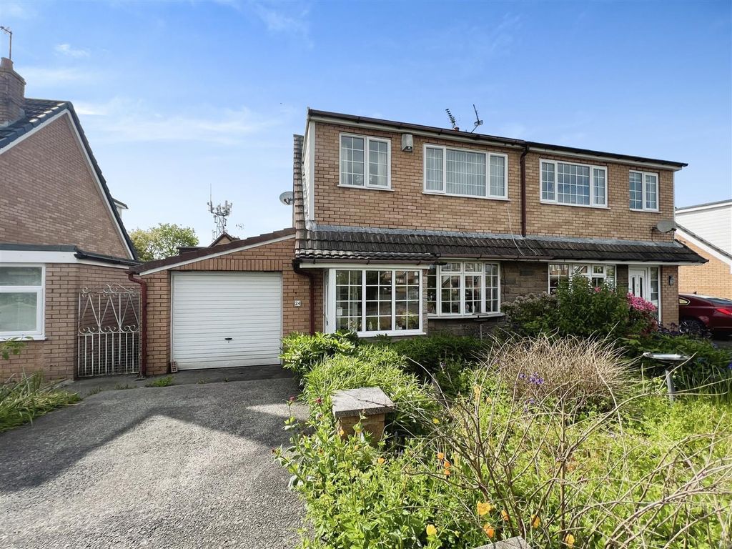 3 bed property for sale in Thornfield Avenue, Longridge, Preston PR3, £