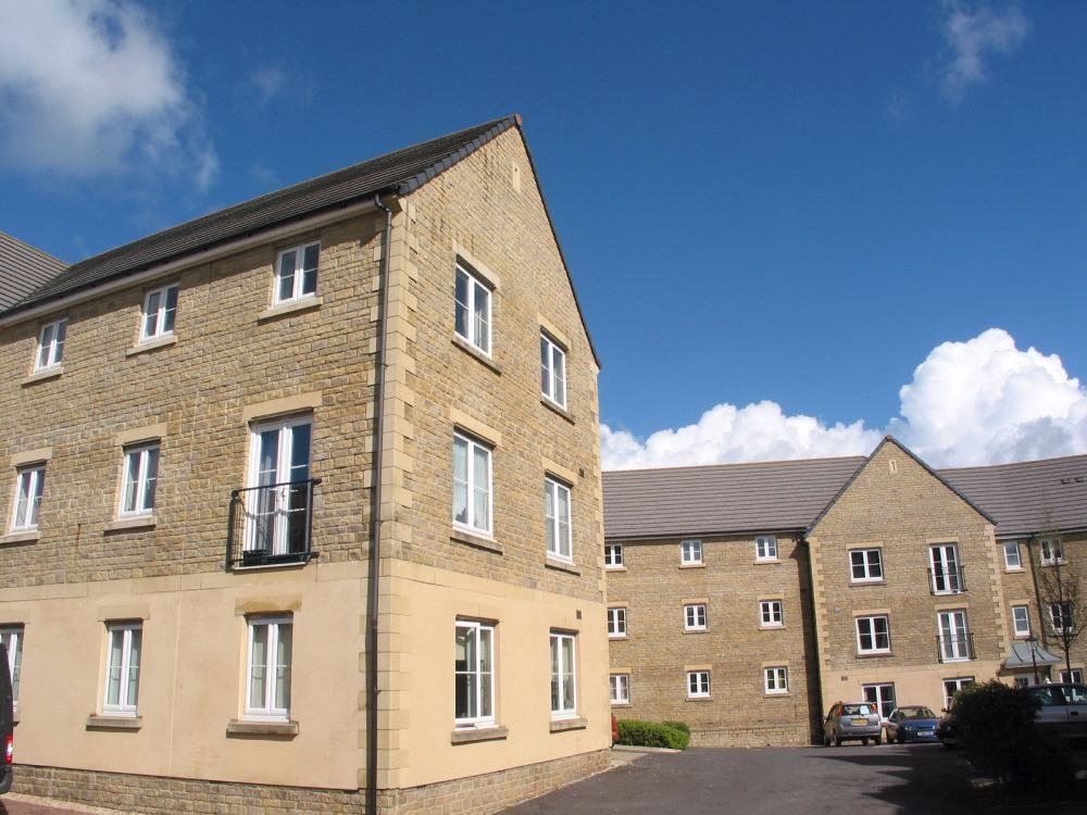 2 bed flat to rent in Beechwood Close, Nailsworth, Gloucestershire GL6