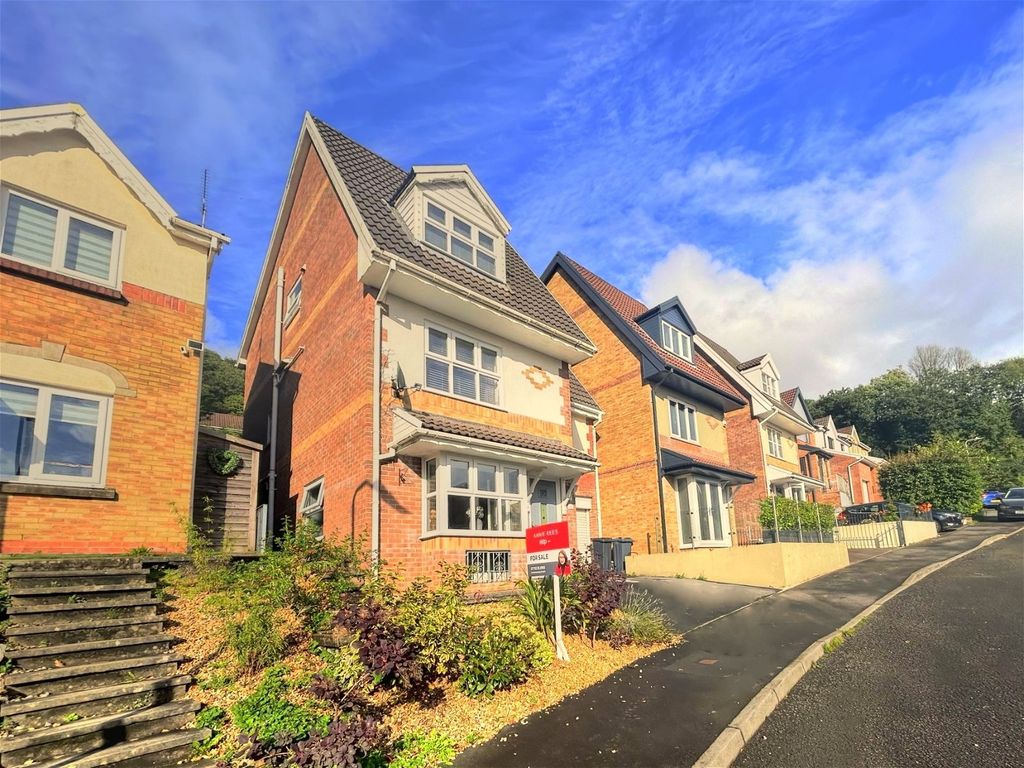 4 bed detached house for sale in Cae Canol, Baglan, Port Talbot SA12, £