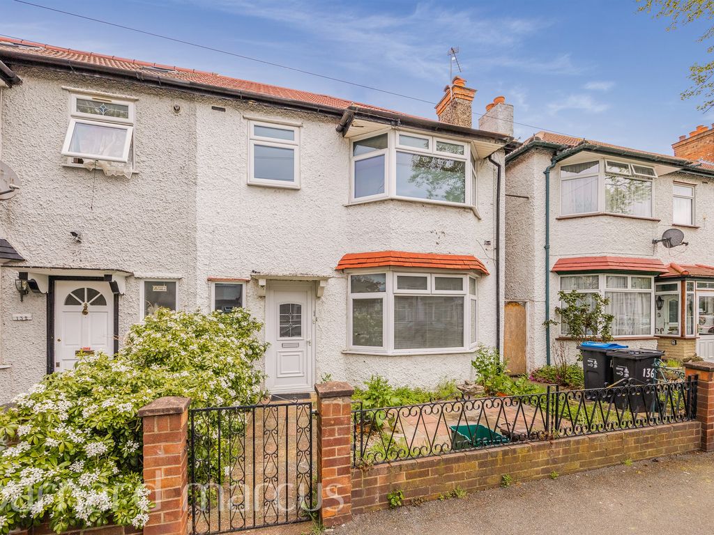 3 bed semidetached house for sale in Gorringe Park Avenue, Mitcham CR4