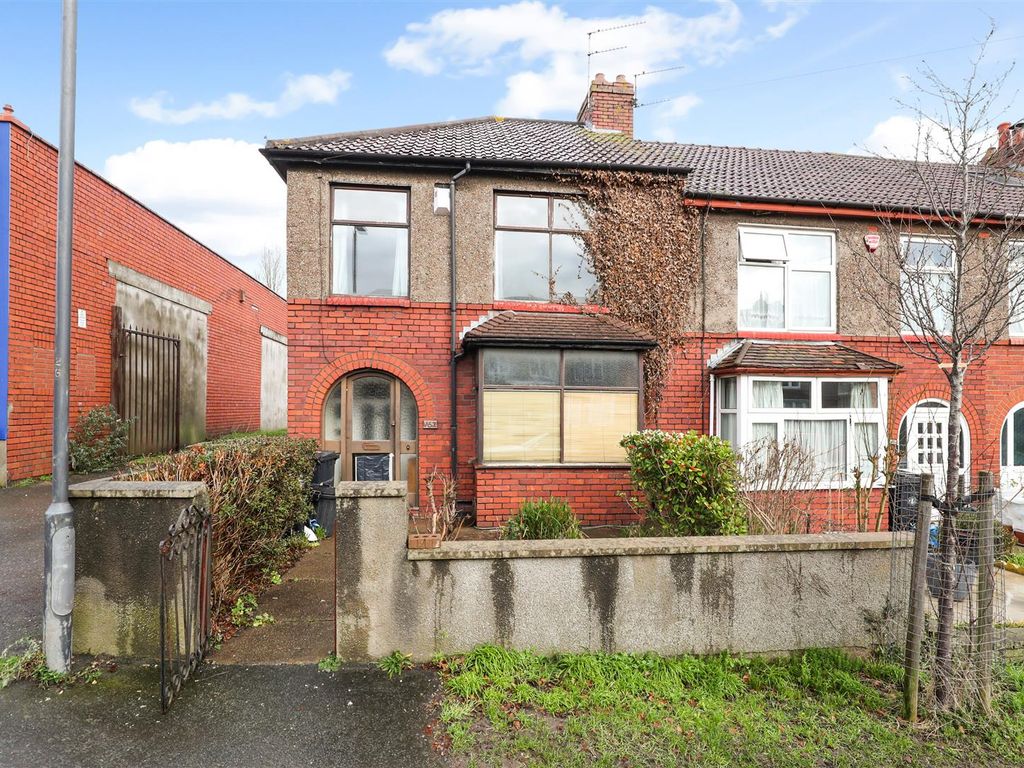 3 bed end terrace house for sale in Longmead Avenue,