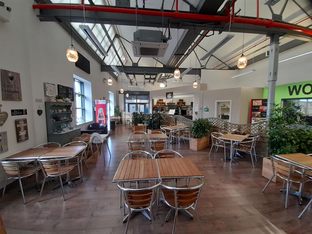 Restaurant/cafe for sale in Cafe & Sandwich Bars LS28, Farsley, West