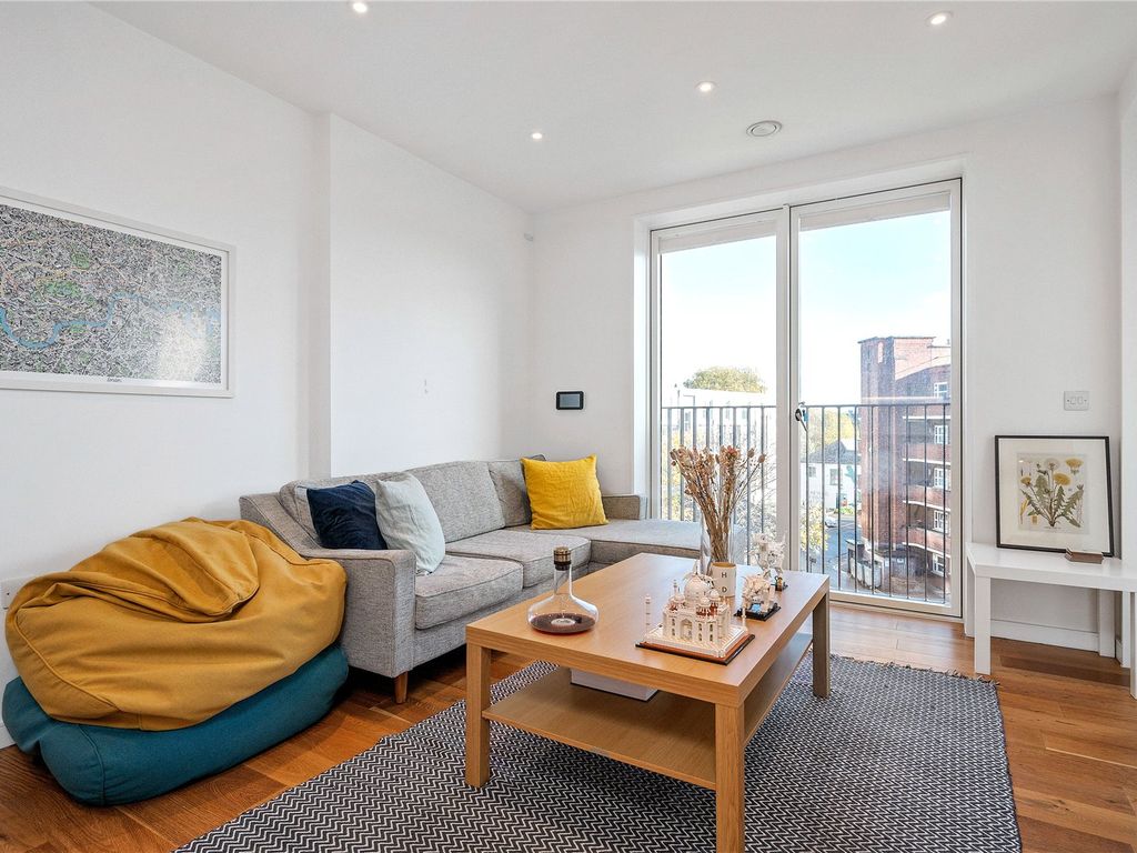 Lucan Path, Colville Estate, London N1  