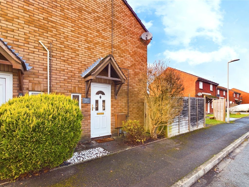 1 bed end terrace house for sale in Braemore Close, Thatcham, Berkshire