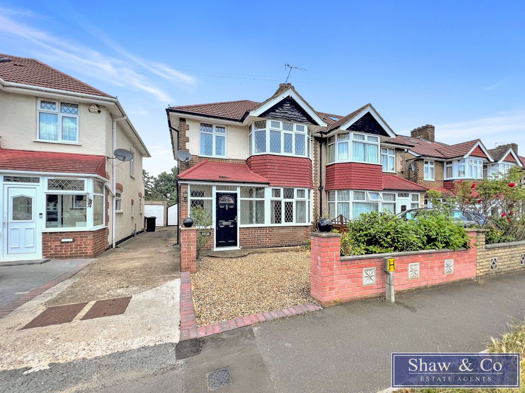 3 bed semidetached house for sale in Park Road, Hounslow TW3 Zoopla