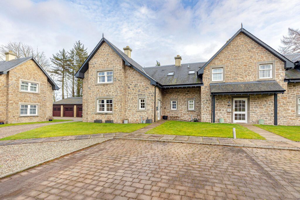 4 bed end terrace house for sale in Strathearn House, Auchterarder PH3